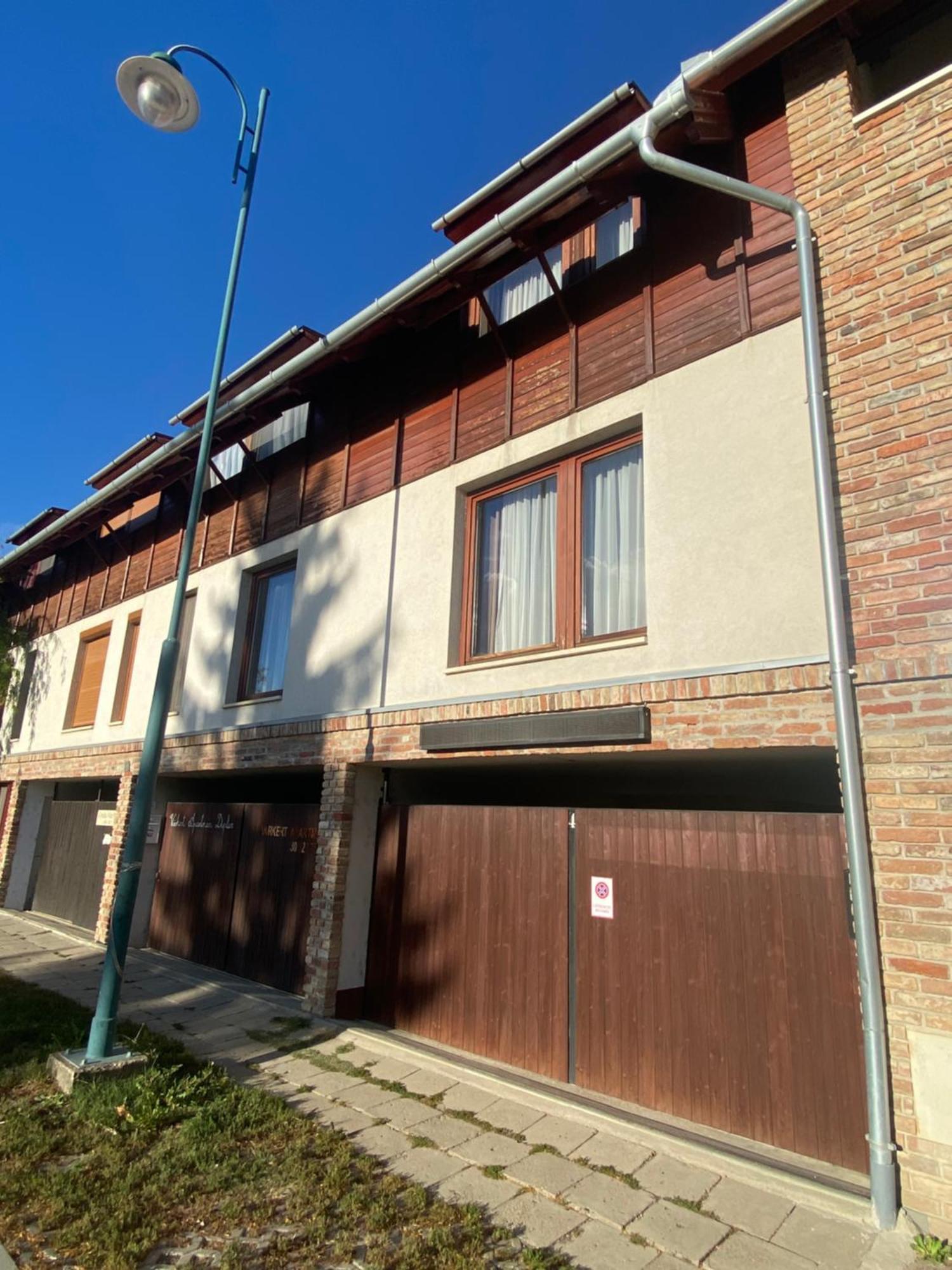 Angyal Apartman Gyula Exterior foto